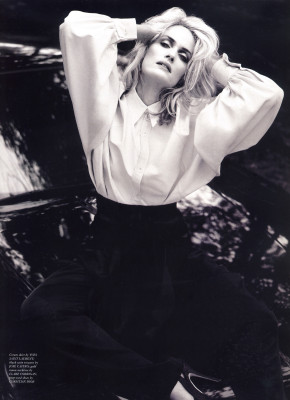 Amber Valletta pic #712151