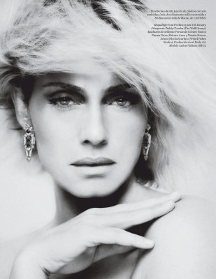 Amber Valletta pic #1240985