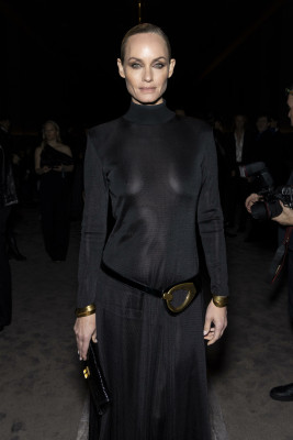 Amber Valletta pic #1347234