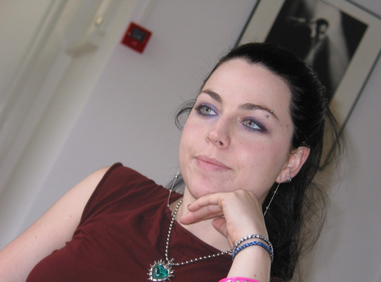 Amy Lee pic #730227