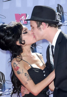 Amy Winehouse pic #705574
