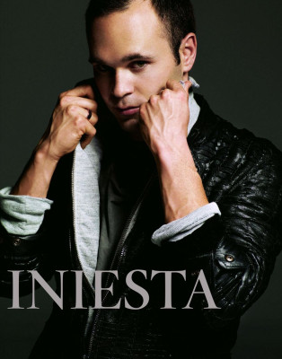 photo 4 in Andres Iniesta gallery [id447155] 2012-02-16 00:00:00