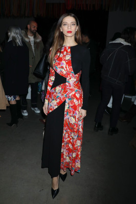 photo 25 in Angela Sarafyan gallery [id1106725] 2019-02-15 00:00:00