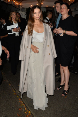 Angela Sarafyan pic #1044411