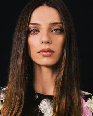Angela Sarafyan pic #1046828