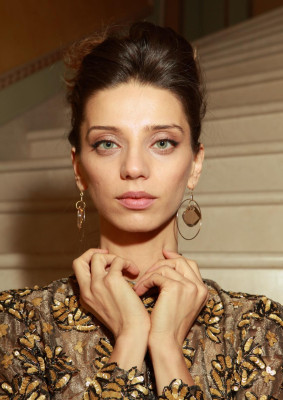 Angela Sarafyan pic #1034654