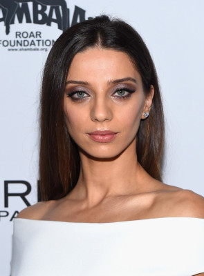 Angela Sarafyan pic #911480