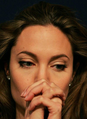 Angelina Jolie pic #161746