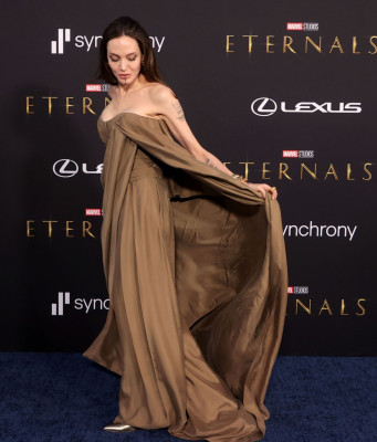 photo 19 in Angelina Jolie gallery [id1276140] 2021-10-21 00:00:00