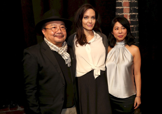 Angelina Jolie pic #996120