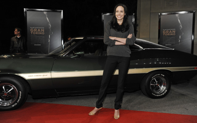 Angelina Jolie pic #354008