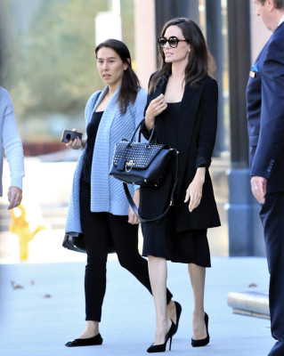 Angelina Jolie pic #980197