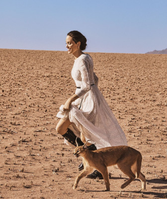 Angelina Jolie pic #973394