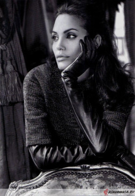 Angelina Jolie pic #140824