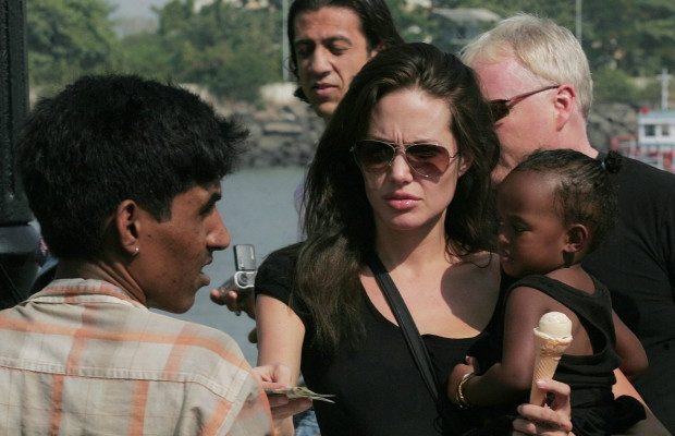Angelina Jolie pic #495530