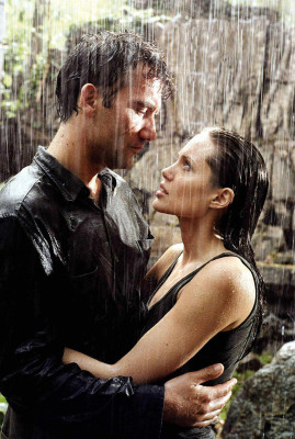 Angelina Jolie pic #215651