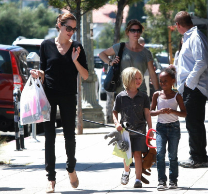 Angelina Jolie pic #394269