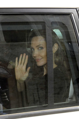 Angelina Jolie pic #674439
