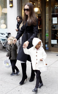 Angelina Jolie pic #464746