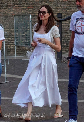 Angelina Jolie pic #1307948