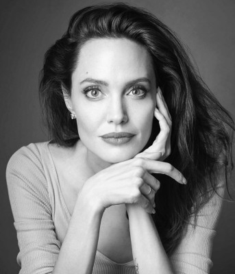 Angelina Jolie pic #969856