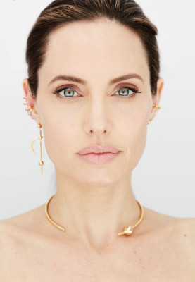 Angelina Jolie pic #972488