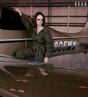 Angelina Jolie pic #1167042
