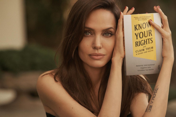 Angelina Jolie pic #1269215