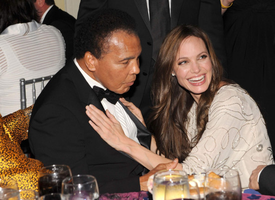 Angelina Jolie pic #262939