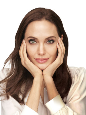 Angelina Jolie pic #751882
