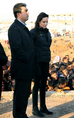 Angelina Jolie pic #757560