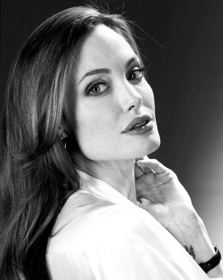 Angelina Jolie pic #429195