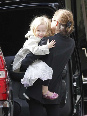 Angelina Jolie pic #453945