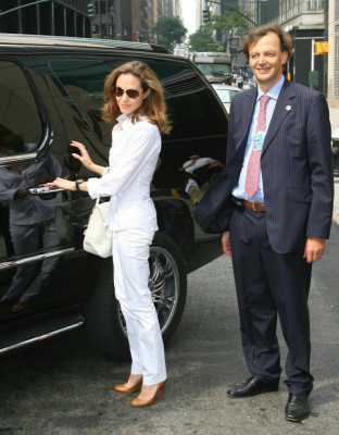 Angelina Jolie pic #433711