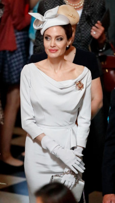 Angelina Jolie pic #1048922