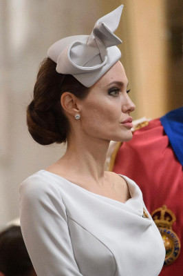 Angelina Jolie pic #1048917