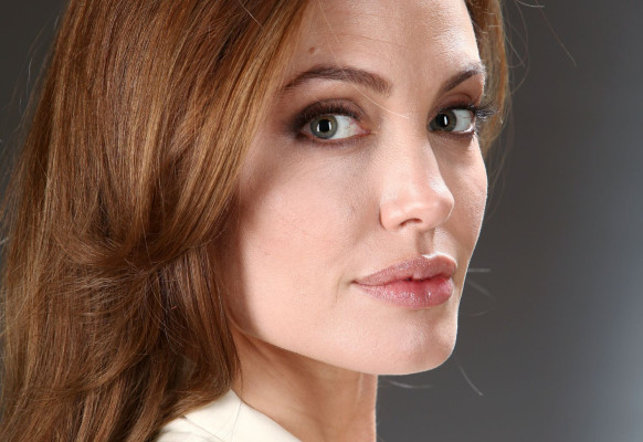 Angelina Jolie pic #429194
