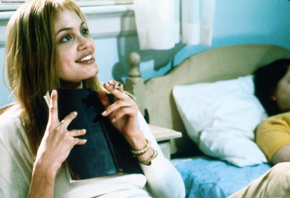 Angelina Jolie pic #70299