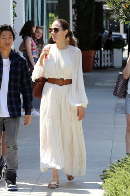 Angelina Jolie pic #1175283