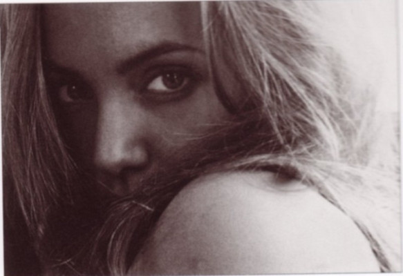 Angelina Jolie pic #85709