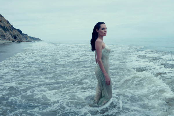 Angelina Jolie pic #804874