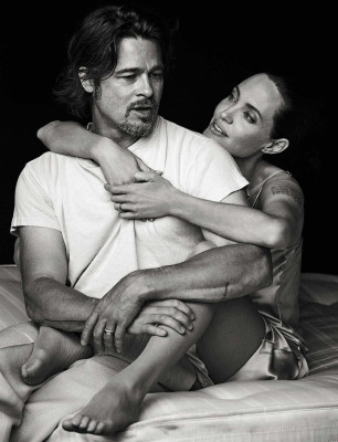 Angelina Jolie pic #809936