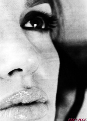 Angelina Jolie pic #114023