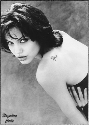 Angelina Jolie pic #213669