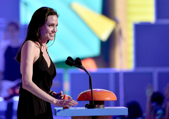 Angelina Jolie pic #767179