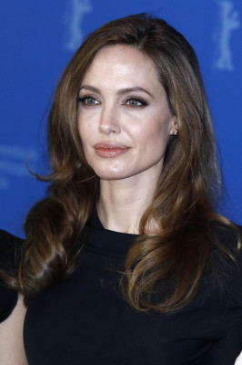 Angelina Jolie pic #446239