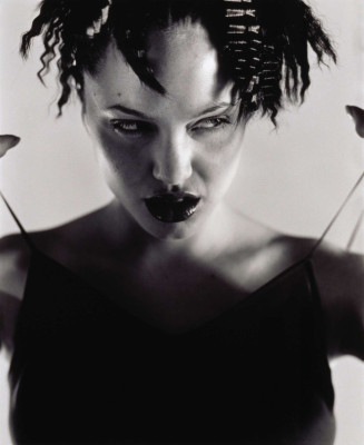 Angelina Jolie pic #215231