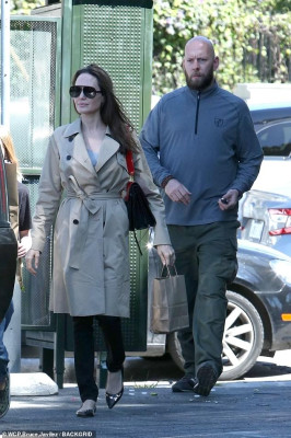 Angelina Jolie pic #1119846