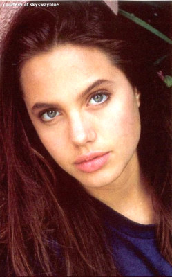 Angelina Jolie pic #85442