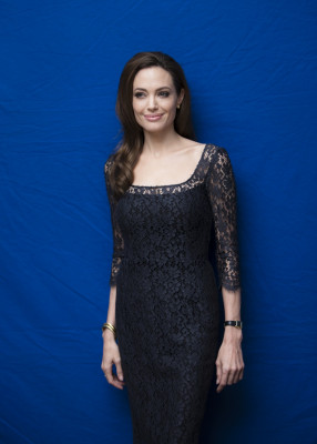 Angelina Jolie pic #429037